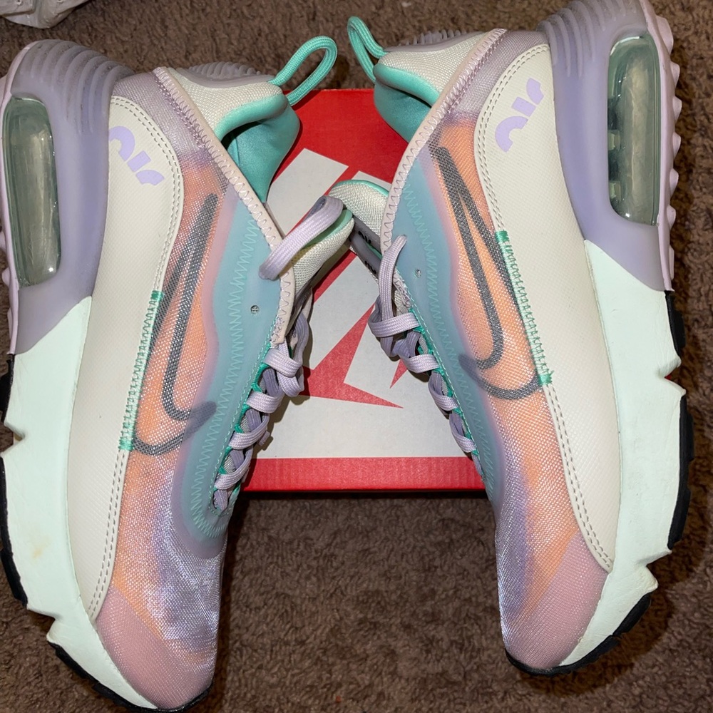 Nike Air Max 2090 Pastel Sneakers